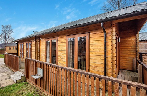 Banchory Ski Chalet | 1 bedroom accommodation in Castlewood