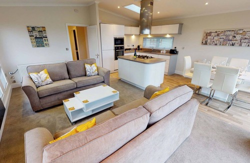 Raywell Ski Chalet | 1 bedroom accommodation in Raywell, Beverley