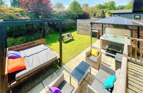 Raywell Ski Chalet | 1 bedroom accommodation in Raywell, Beverley