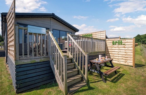 Raywell Ski Chalet | 1 bedroom accommodation in Raywell, Beverley