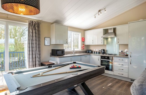 Raywell Ski Chalet | 1 bedroom accommodation in Raywell, Beverley