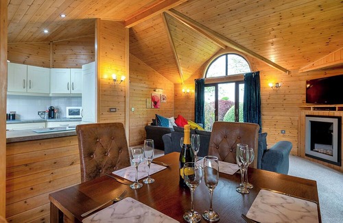 Raywell Ski Chalet | 1 bedroom accommodation in Raywell, Beverley