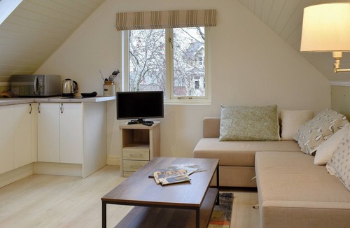 Freshwater Bay Cottage | 1 bedroom accommodation in Freshwater