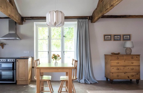 Westbrook Court Cottage | 1 bedroom accommodation in Hay-on-Wye