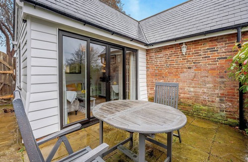 Upper Dicker Cottage | 1 bedroom accommodation in Heathfield