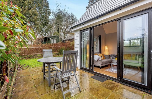 Upper Dicker Cottage | 1 bedroom accommodation in Heathfield