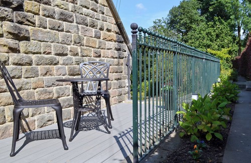 Calver Cottage | 1 bedroom accommodation in Curbar, near Bakewell