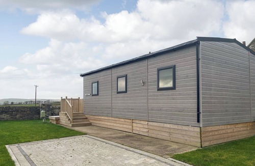 Kilwinning Cottage | 1 bedroom accommodation in Kilwinning