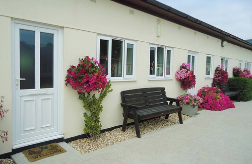 Littlebredy Cottage | 1 bedroom accommodation in Winterbourne, Steepleton