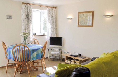 Littlebredy Cottage | 1 bedroom accommodation in Winterbourne, Steepleton