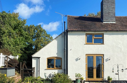 Swadlincote Cottage | 1 bedroom accommodation in Netherseal