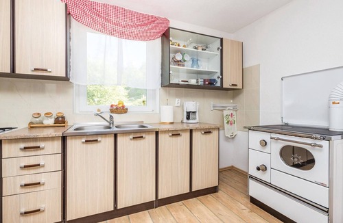 Perusic House | 1 bedroom accommodation in Kaluderovac