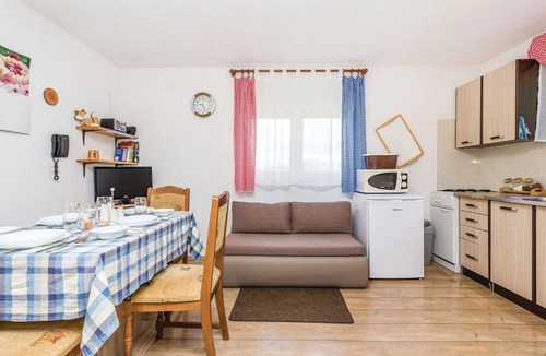 Perusic House | 1 bedroom accommodation in Kaluderovac