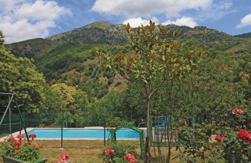 Mayres House | 1 bedroom accommodation in Mayres