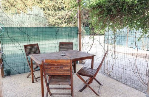Sablet House | 1 bedroom accommodation in Sablet