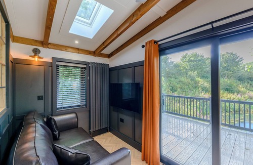 Newton Grange Ski Chalet | 1 bedroom accommodation in Ashbourne