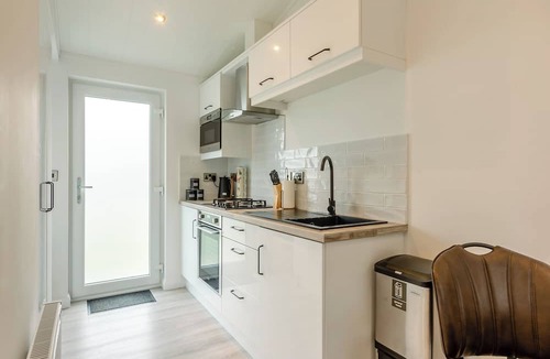 Great Coxwell Ski Chalet | 1 bedroom accommodation in Faringdon