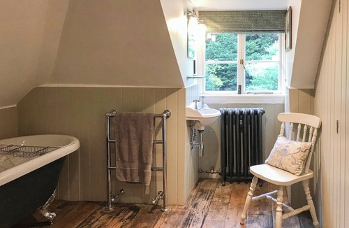 Haslemere Cottage | 1 bedroom accommodation in Fernhurst