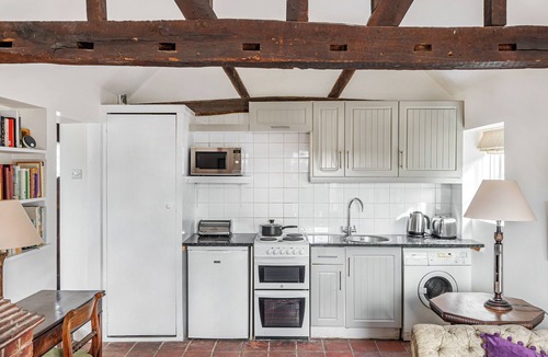 Haslemere Cottage | 1 bedroom accommodation in Fernhurst