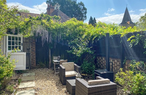 Haslemere Cottage | 1 bedroom accommodation in Fernhurst