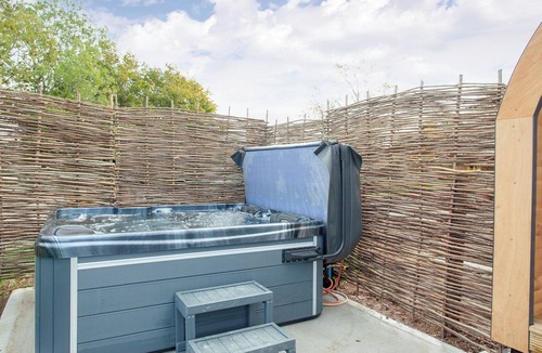 Christchurch Cottage | 1 bedroom accommodation in Knowstone