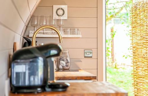 Christchurch Cottage | 1 bedroom accommodation in Knowstone