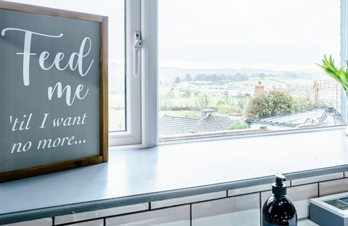 Pentrefelin Cottage | 1 bedroom accommodation in Llandeilo