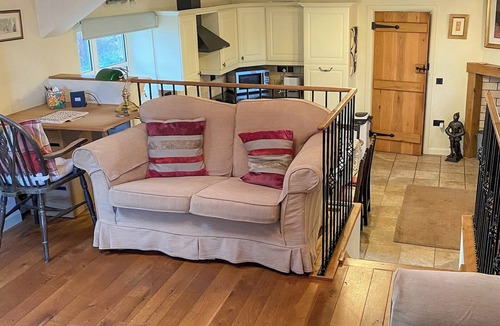 Ashover Cottage | 1 bedroom accommodation in Northedge