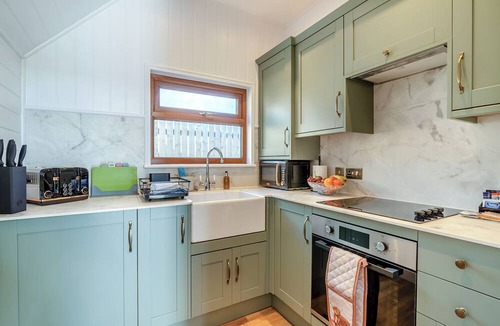 Sowerby Bridge Ski Chalet | 1 bedroom accommodation in Ripponden