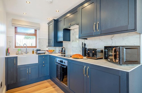 Sowerby Bridge Ski Chalet | 1 bedroom accommodation in Ripponden