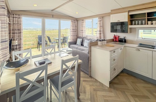 Castle Douglas House | 1 bedroom accommodation in Sandgreen