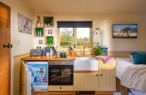 Wichenford Cottage | 1 bedroom accommodation in Ockeridge, Worcester