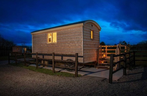 Wichenford Cottage | 1 bedroom accommodation in Ockeridge, Worcester