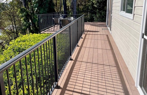 Valentine Villa | 1 bedroom accommodation - Lake views!