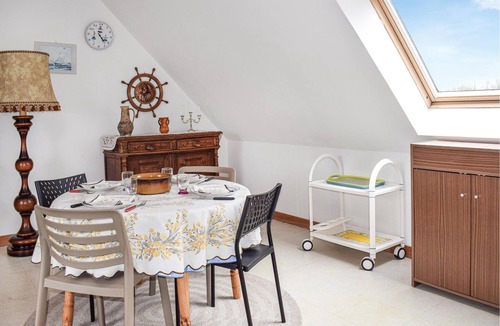 Trelevern Apartment | 1 bedroom accommodation in Trelever