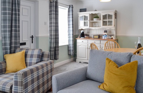 Wing Cottage | 1 bedroom accommodation in Brampton