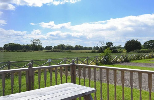 Kirk Sandall Cottage | 1 bedroom accommodation in Hatfield