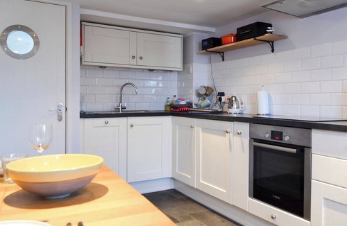 New Forest District Cottage | 1 bedroom accommodation in Lymington