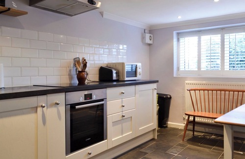 New Forest District Cottage | 1 bedroom accommodation in Lymington