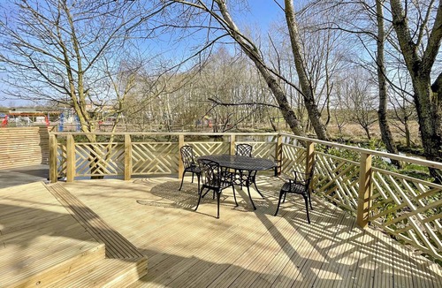 Dilton Marsh Ski Chalet | 1 bedroom accommodation in Westbury