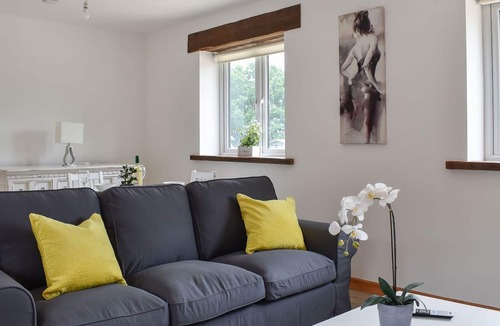 Canford Magna Cottage | 1 bedroom accommodation in Wimborne