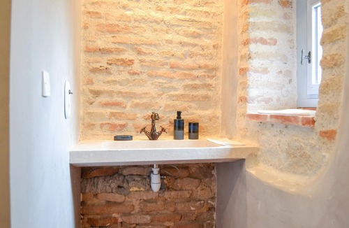 Lauzerte House | 1 bedroom accommodation in Lauzerte