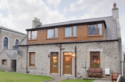 Central Aberdeen Cottage | 1 bedroom accommodation in Aberdeen