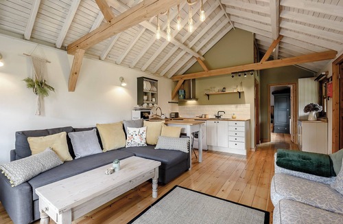 Abbess Roding Cottage | 1 bedroom accommodation in Ashford