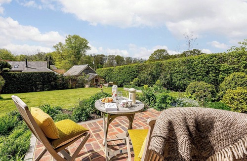 Abbess Roding Cottage | 1 bedroom accommodation in Ashford