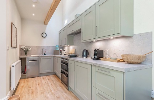 Dursley Cottage | 1 bedroom accommodation in Dursley