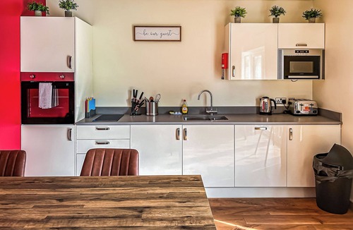 Flaxton Ski Chalet | 1 bedroom accommodation in Flaxton