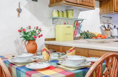 Little Hayfield Cottage | 1 bedroom accommodation in Glossop