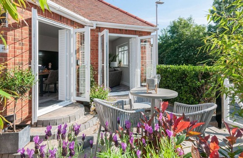 Westbrook Cottage | 1 bedroom accommodation in Margate