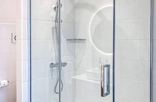 Brundall Cottage | 1 bedroom accommodation in Brundall, Norwich